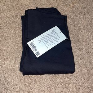 Lululemon black Wunder Under Leggings 31”